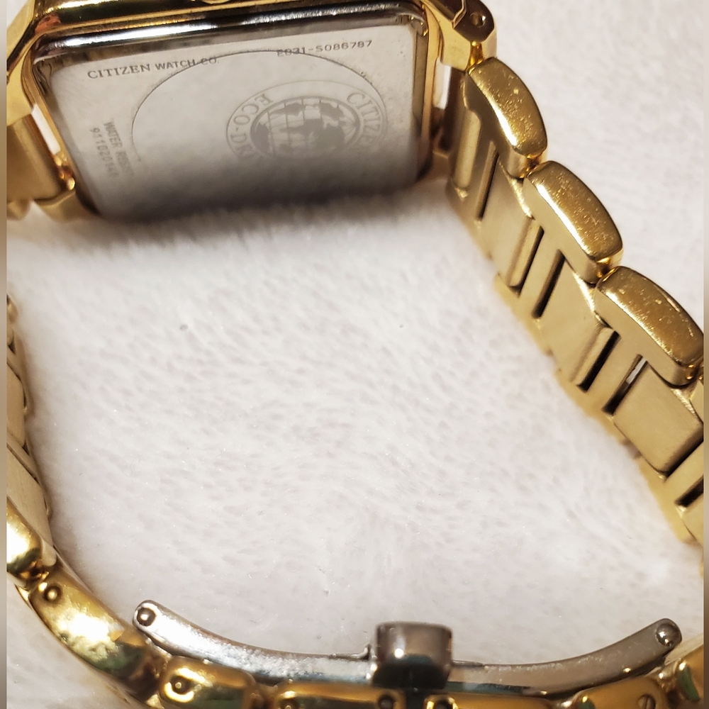 Citizen Eco Drive Gold Tone Watch With White Glitter Face View 2